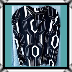 B&W COLOR BLOCK BLOUSE